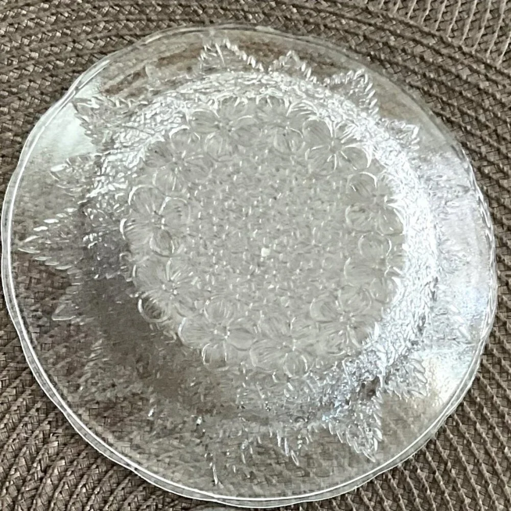 FLORAL SCALLOPED EDGE PRESSED 6